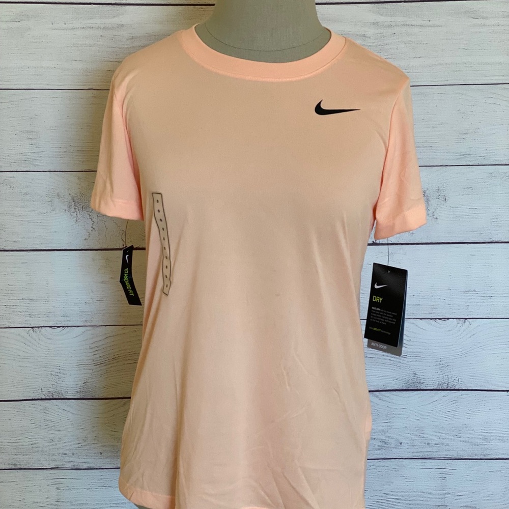 Nike peach/light orange size small dri-fit shirt